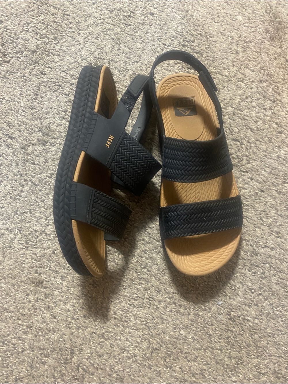 Reef women’s sandals